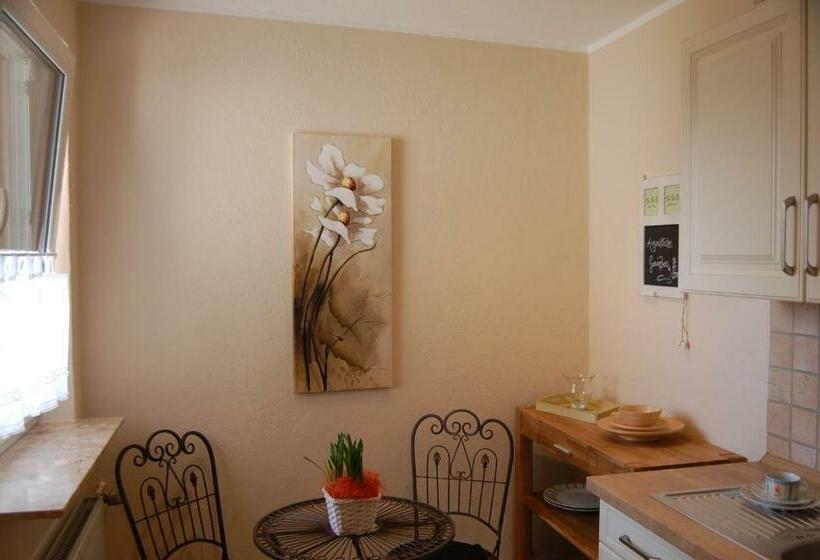 침실 1개 발코니 아파트, Ferienwohnungen Cafe Maarblick