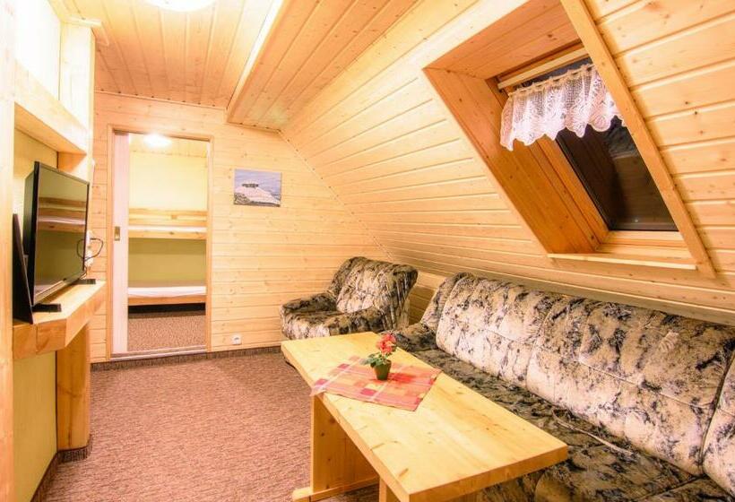 Семейный Номер, Ferienhotel Goldhübel