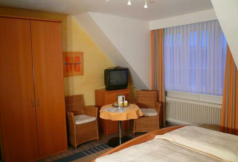 Quarto Estandar, Restaurant Nord Stuv