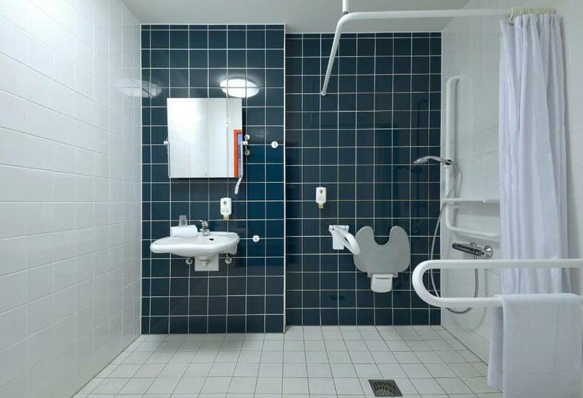 Номер Стандарт, B&b Hotel Saarbrücken Hbf