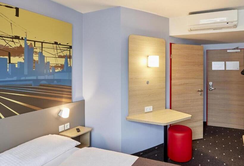 Номер Стандарт, B&b Hotel Saarbrücken Hbf