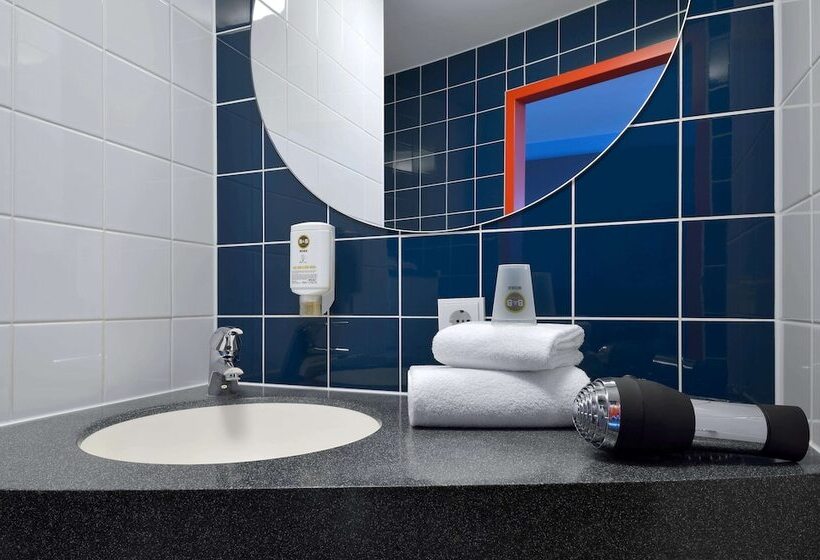Номер Стандарт, B&b Hotel Saarbrücken Hbf
