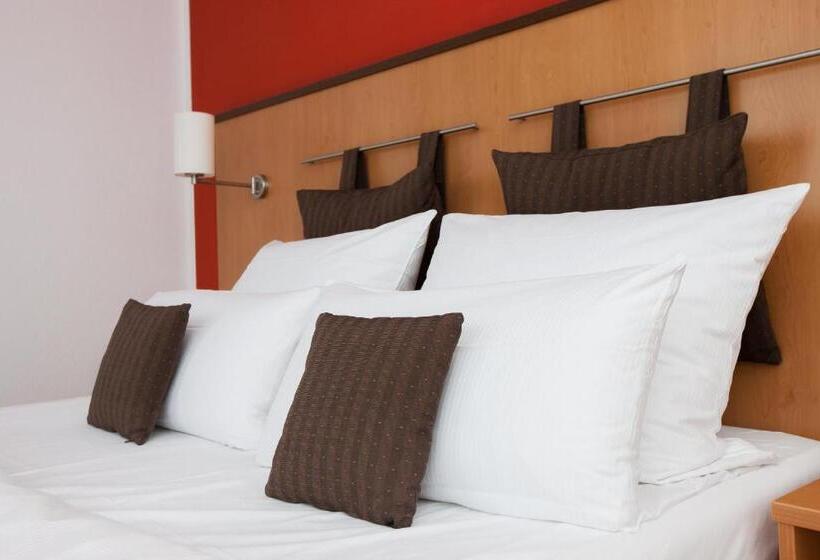 Номер Стандарт, Centro Hotel U No1, Trademark Collection By Wyndham