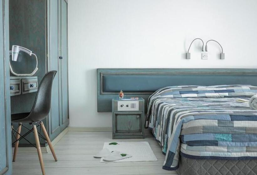 발코니가 있는 스위트, Tsanotel