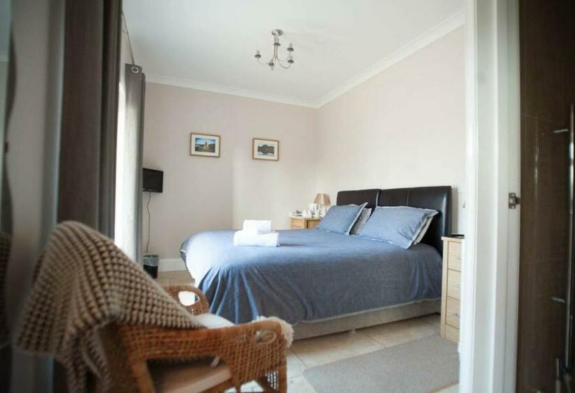 Номер Стандарт с Террасой, Ballas Farm Country Guest House