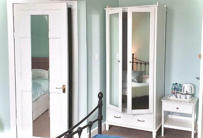 ファミリールーム, Dawn Break Guest House
