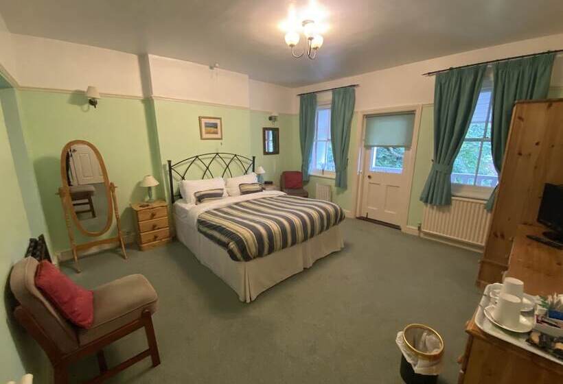 Номер Стандарт, Pickwicks Guest House