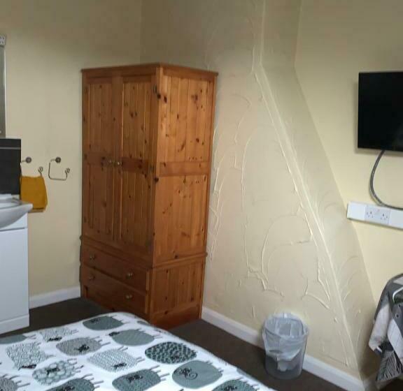 Номер Стандарт, Brafferton Guest House