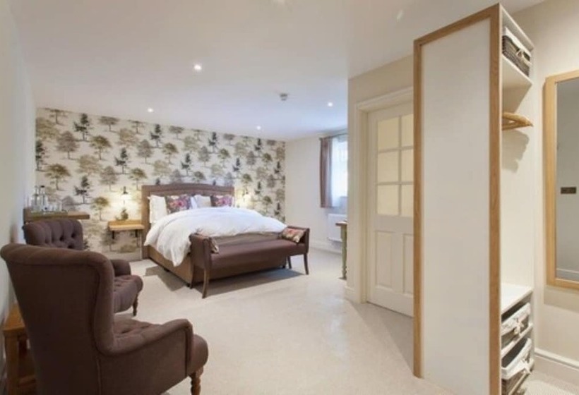 Номер Deluxe, The Inn West End