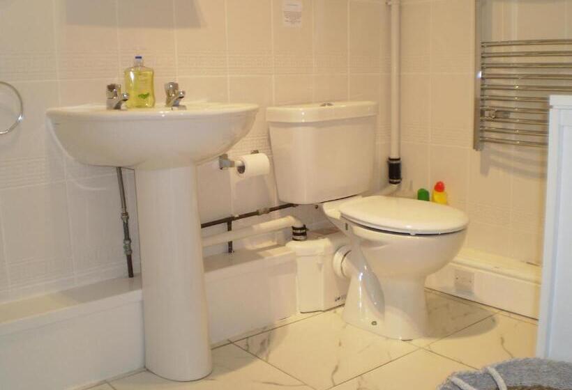 Трехместный Номер Комфорт, Sportsmans Lodge Bed And Breakfast