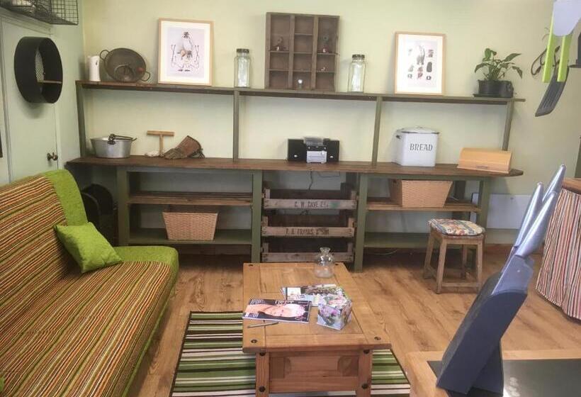 Апартаменты 1 Спальня Нижний Этаж, Valley Farmhouse B&b
