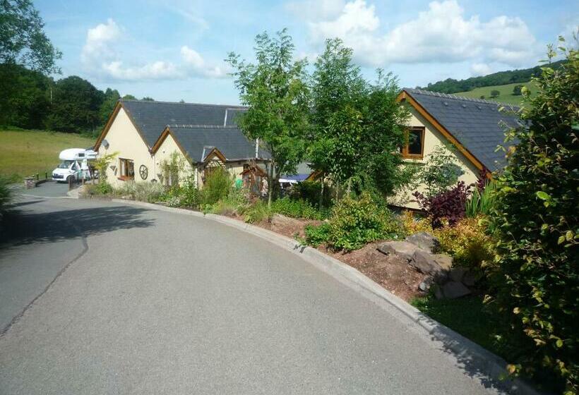 Номер Стандарт, Castle Lodge   Brecon Beacons Accommodation