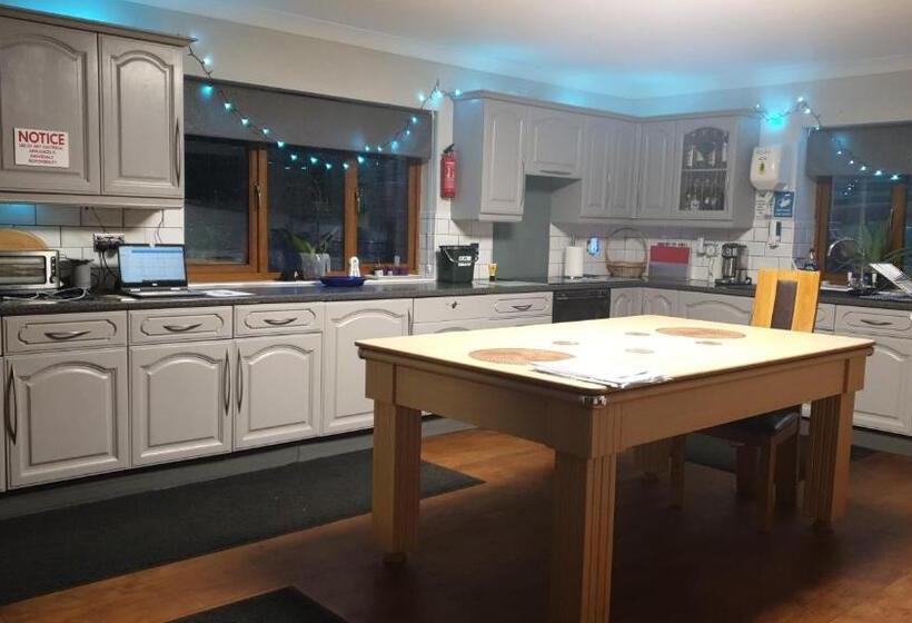 Номер Стандарт, Castle Lodge   Brecon Beacons Accommodation