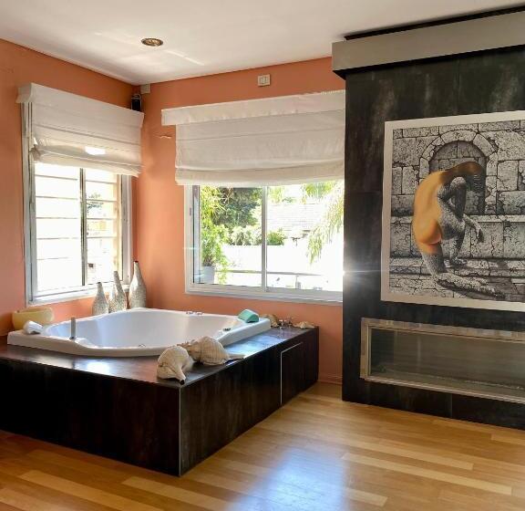 带按摩浴盆的套房, Cool Clima B&b