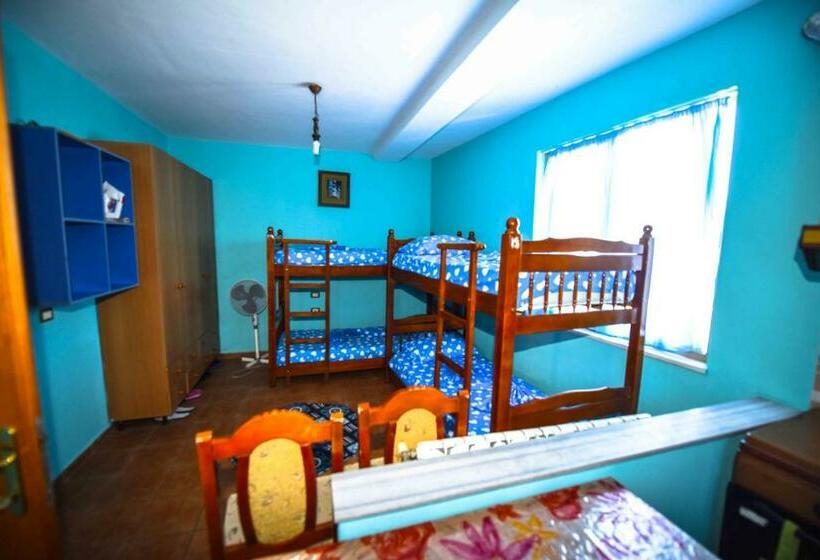 4인용 스탠다드 룸, Pemaj Hostel