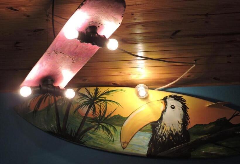 共用房间的床, Carrusel Art Hostel
