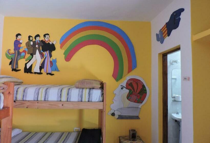 Quarto Quádruplo Estandar, Carrusel Art Hostel