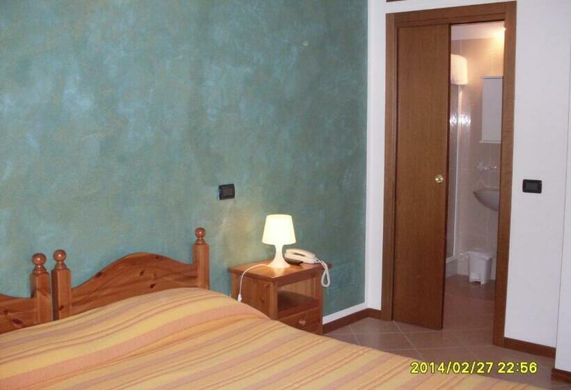 スタンダードルーム, Albergo Quattro Pini