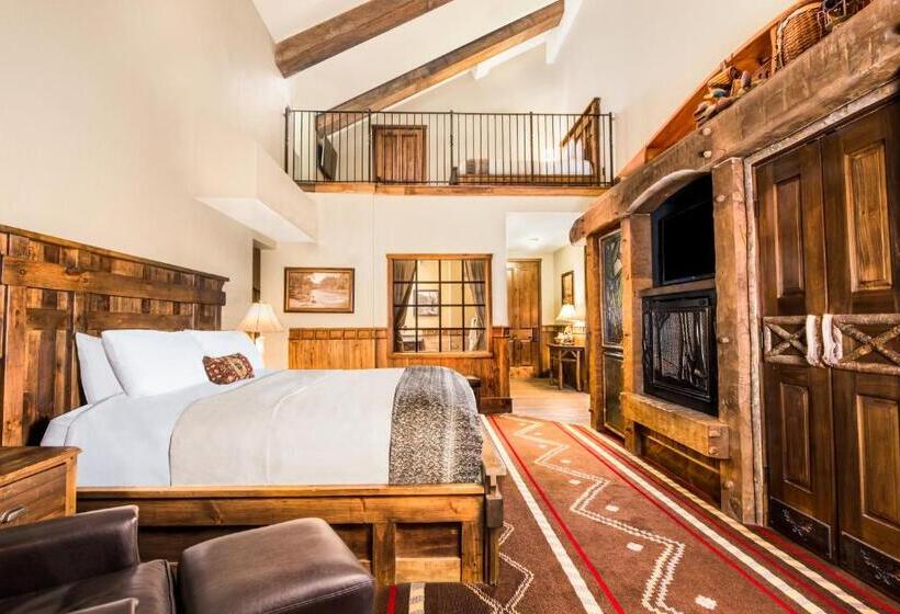 חדר סטנדרט עם מיטת קינג, Big Cypress Lodge