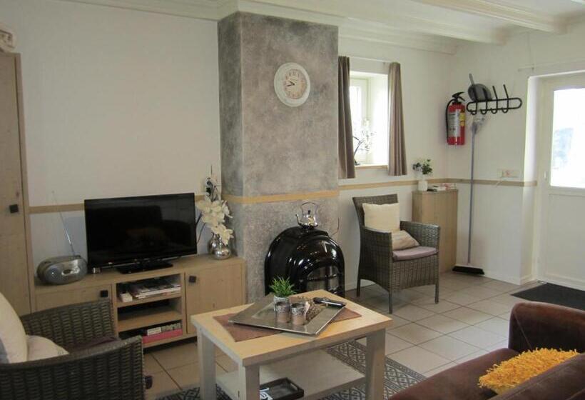 Апартаменты 2 Спальни, De Martiene Plats B&b & Appartement