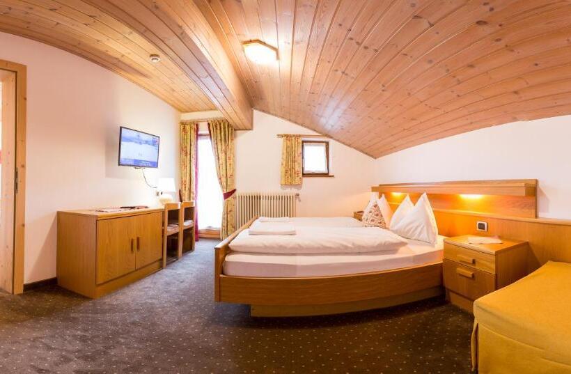 Family Suite, Goldene Rose