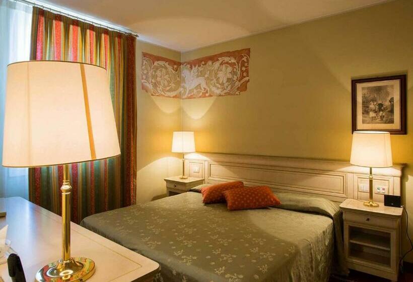 Quarto Estandar, Le Muse