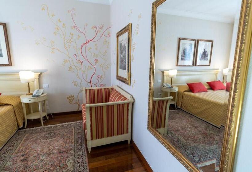 Quarto Estandar, Le Muse