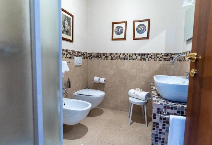 Quarto Estandar, Le Muse