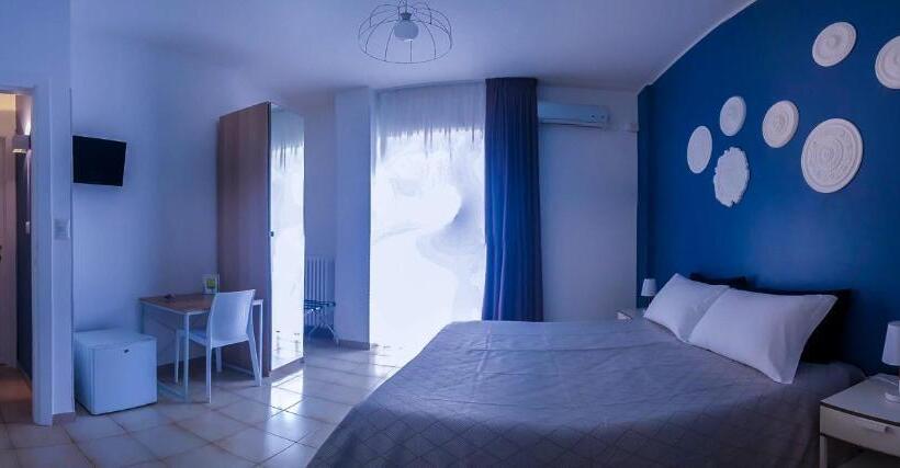 اتاق استاندارد با بالکن, Melo Accommodations