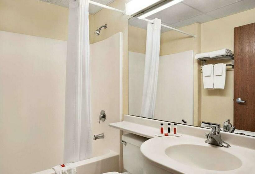 Номер Стандарт, Travelodge By Wyndham Fort Scott