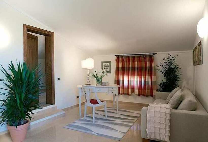 غرفة قياسية, Villa Della Certosa