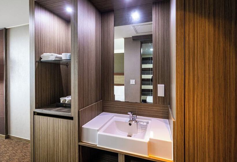 디럭스 룸, Eastern Hotel Jeju