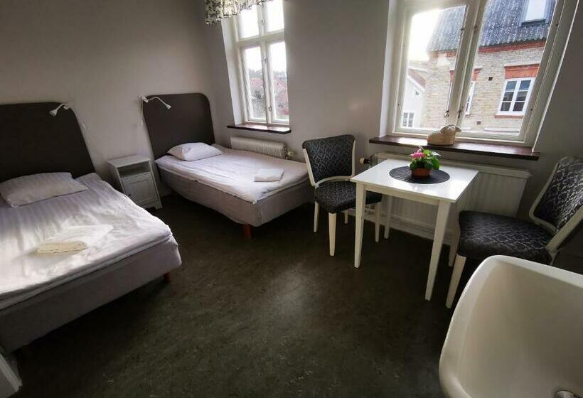 اتاق استاندارد با سرویس بهداشتی مشترک, åhus B&b Och Vandrarhem