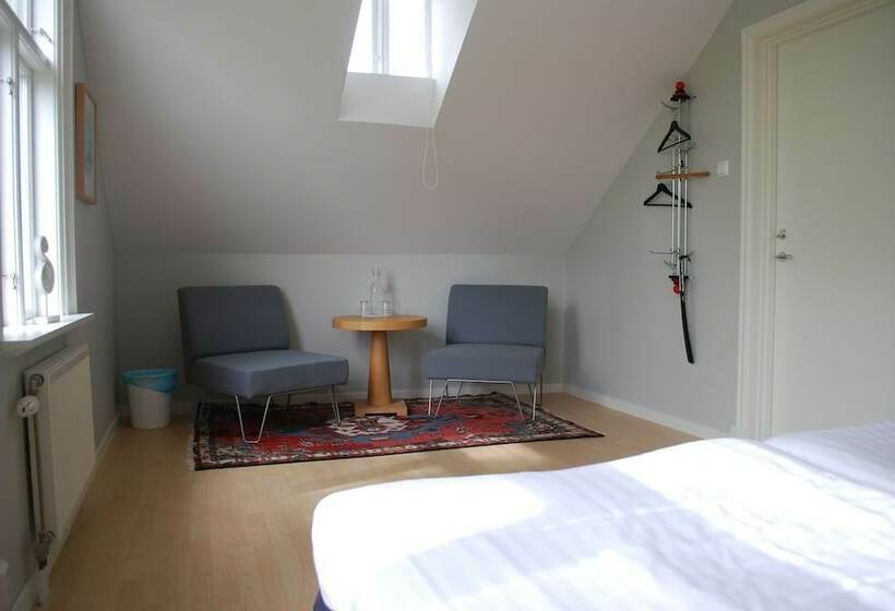 اتاق استاندارد با سرویس بهداشتی مشترک, åhus B&b Och Vandrarhem