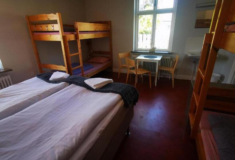 اتاق خانوادگی با سرویس بهداشتی مشترک, åhus B&b Och Vandrarhem