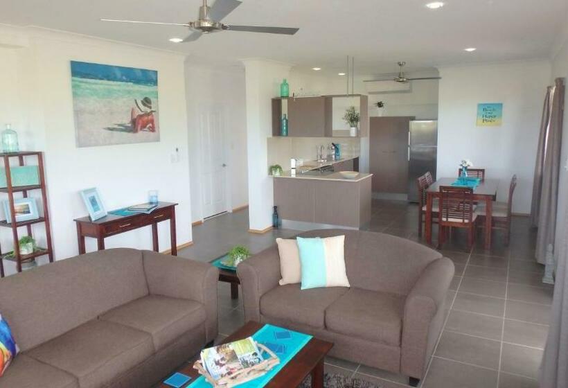 Апартаменты 2 Спальни, Nautilus Apartments