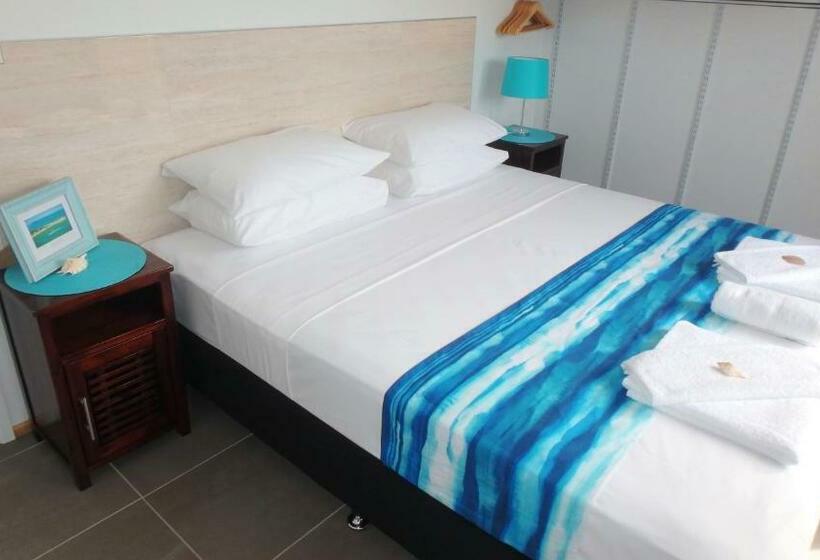 Апартаменты 2 Спальни, Nautilus Apartments