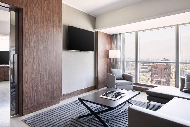 带大床的套房, Ac Hotel By Marriott Santiago Costanera Center