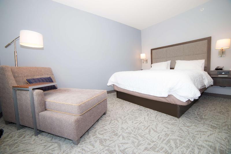 带大床的标准间, Hampton Inn Atlantic City/absecon