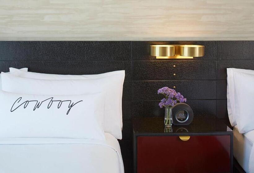 Номер Стандарт, Renaissance Dallas At Plano Legacy West