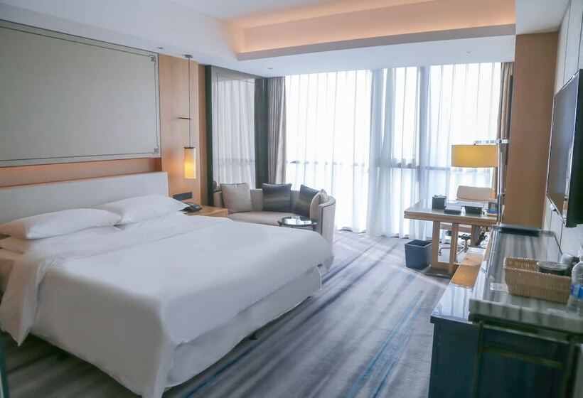 غرفة كلوب, Sheraton Zibo