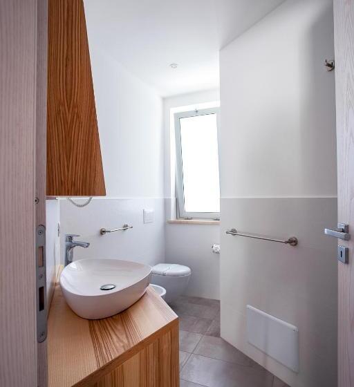 اتاق لوکس با چشم‌انداز دریا, Park Oasi Resort