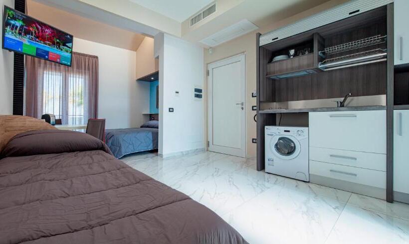 Апартаменты 1 Спальня Вид на Бассейн, Casa Vacanze Mariaelena   Momena