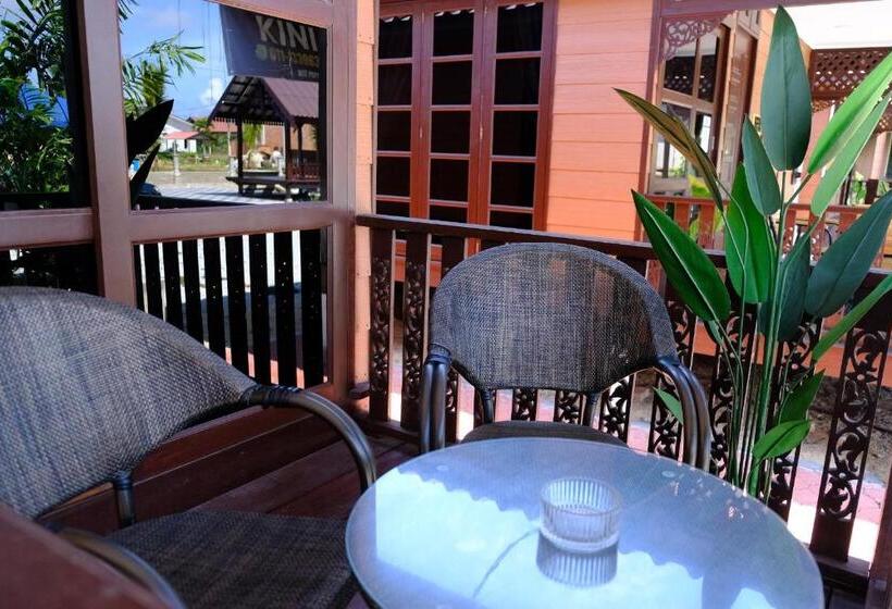 کلبه ییلاقی, D Razna Chalet Pantai Seberang Takir