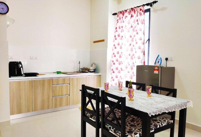 استودیوی استاندارد, The Core By Salaam Suites, Near Kip Mall