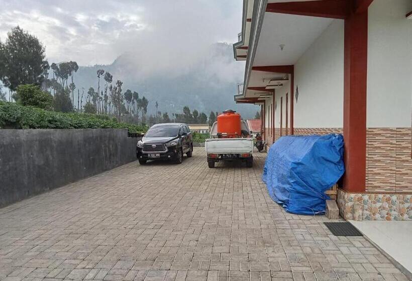 四人标准间, Aaa, Astungkara, Amazing Bromo Villa, Managed By Triple A Tour, Additional Bromo Jeep Tour And Airpo