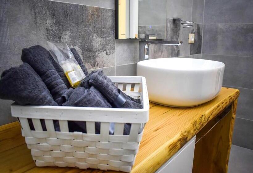 اتاق استاندارد با بالکن, Corso Italia Luxury Suite
