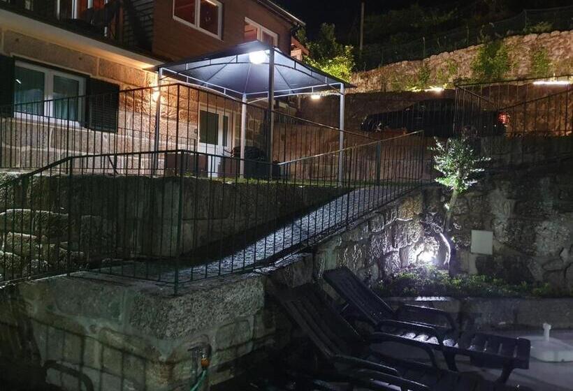 Апартаменты 2 Спальни, Condomínio   Casa Souto Do Monte