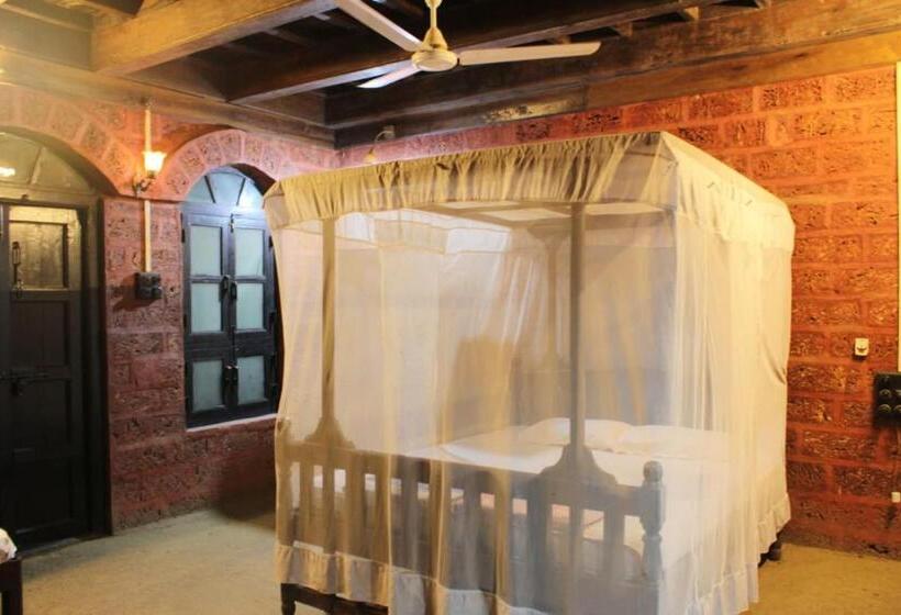 Трехместный Номер Базовый, Konkan Nest Resort
