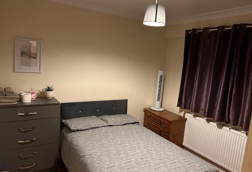 Номер Economy, 29 Ansell Road